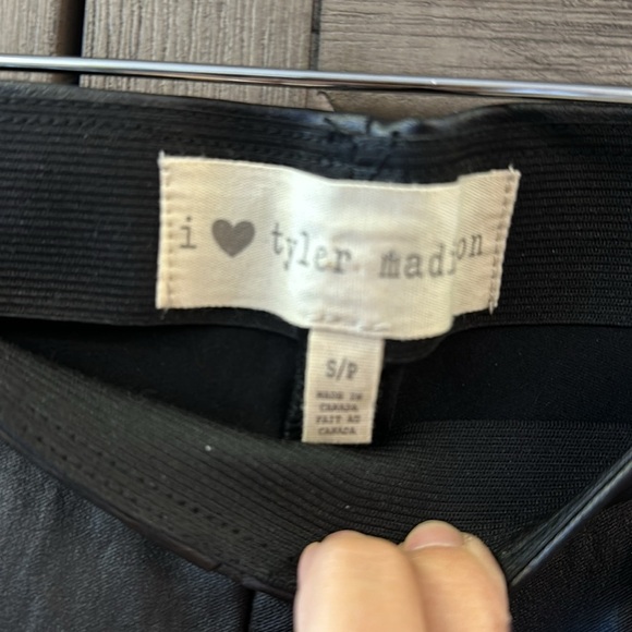 I love Tyler Madison black vegan leather pull on pants size small - Picture 2 of 5